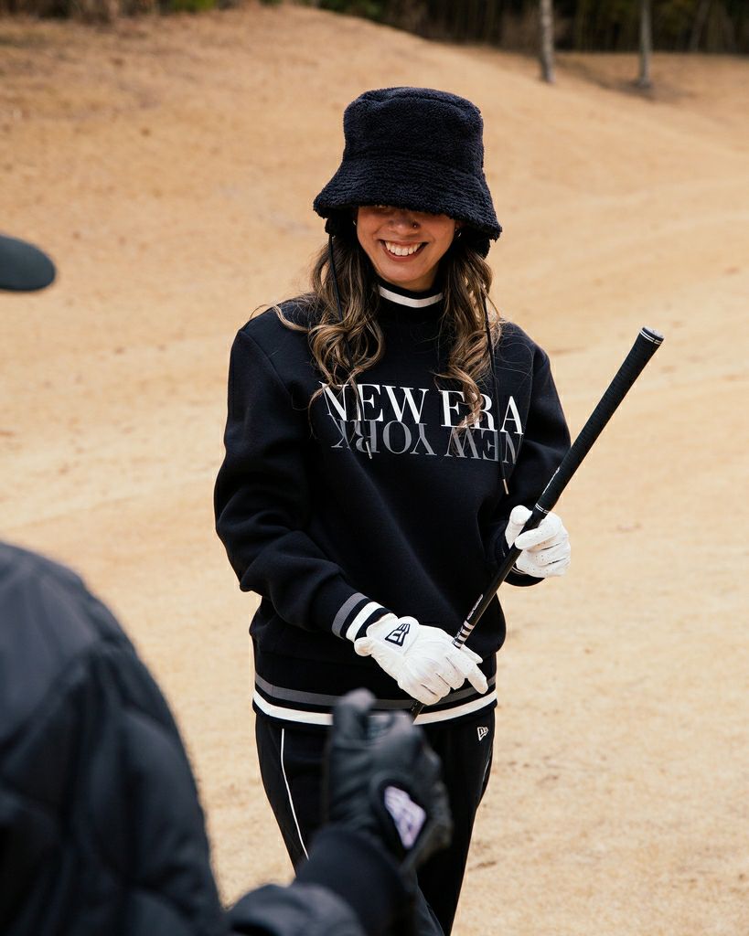 ニューエラのロングパンツ