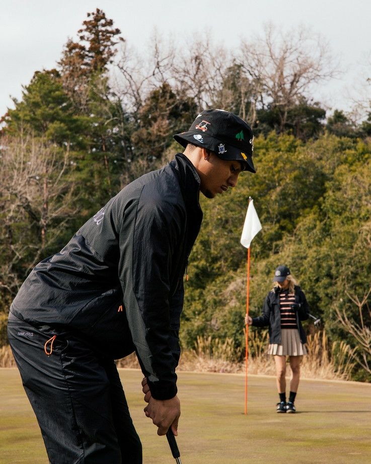 ニューエラゴルフのブルゾン