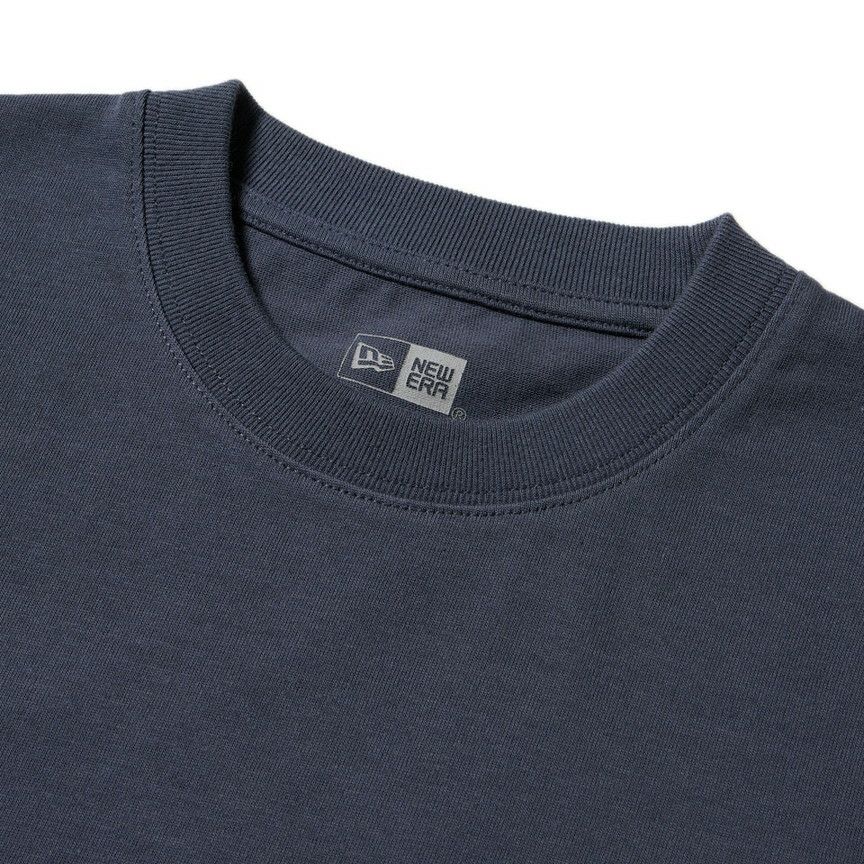 ニューエラのTシャツ