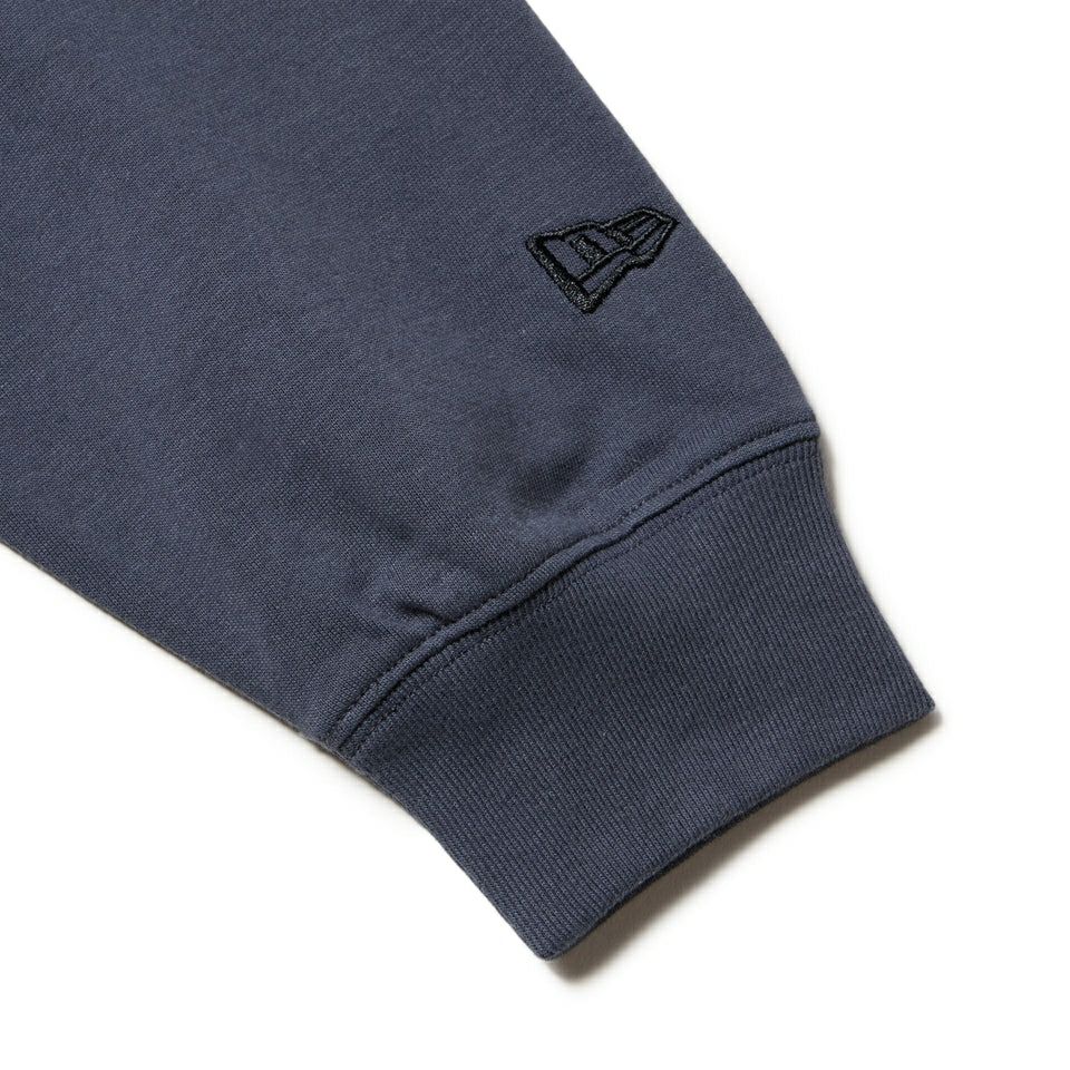 ニューエラのTシャツ