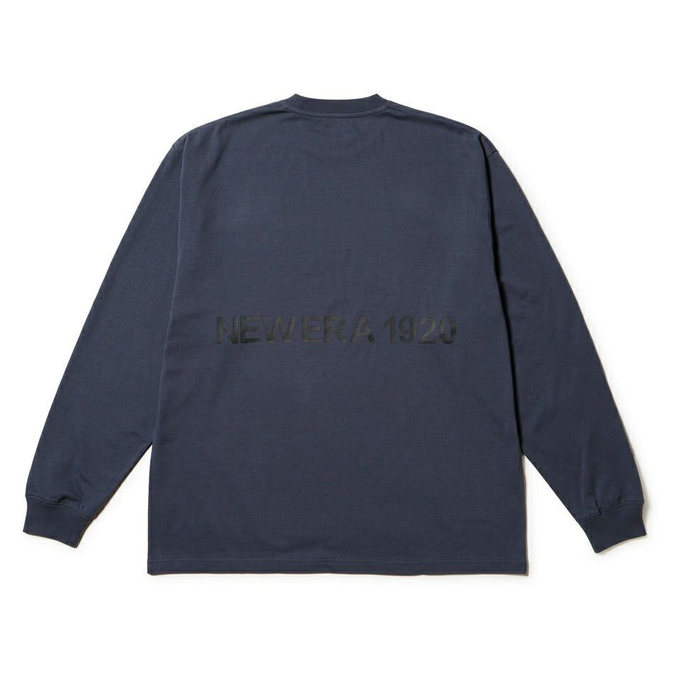 ニューエラのTシャツ