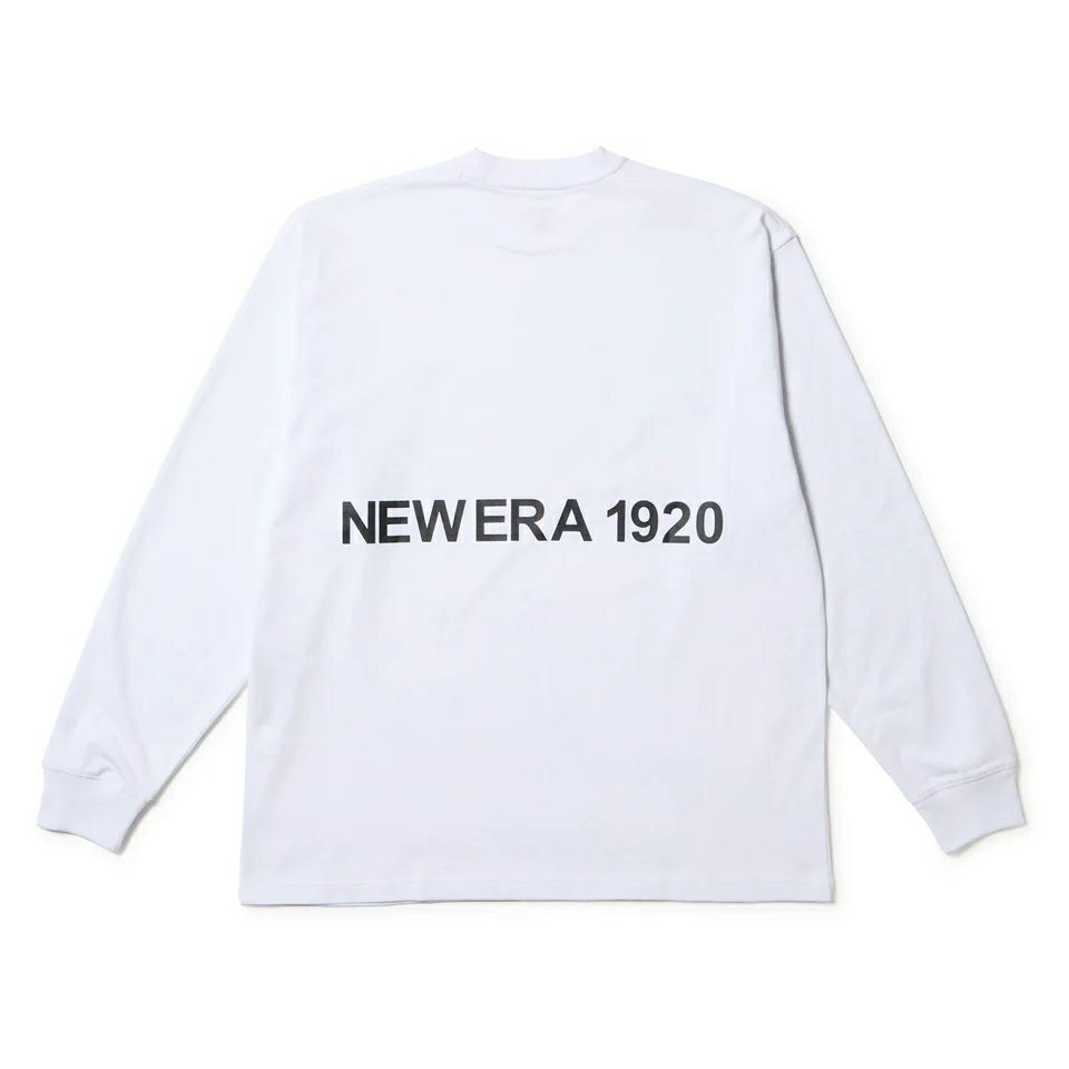 ニューエラのTシャツ