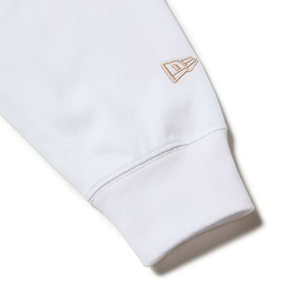 ニューエラのTシャツ