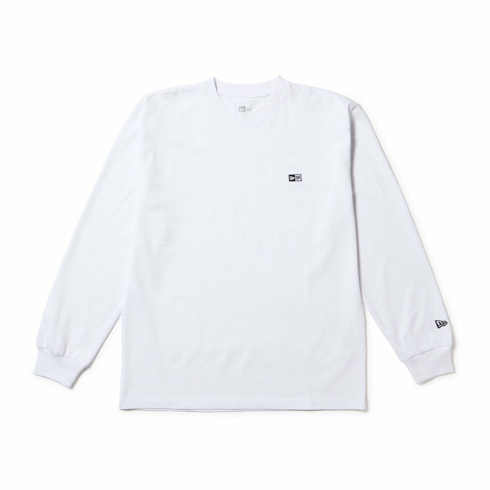 ニューエラのTシャツ