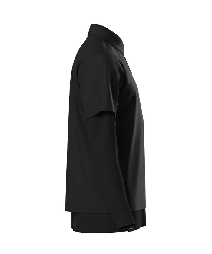 ピンのポロシャツ