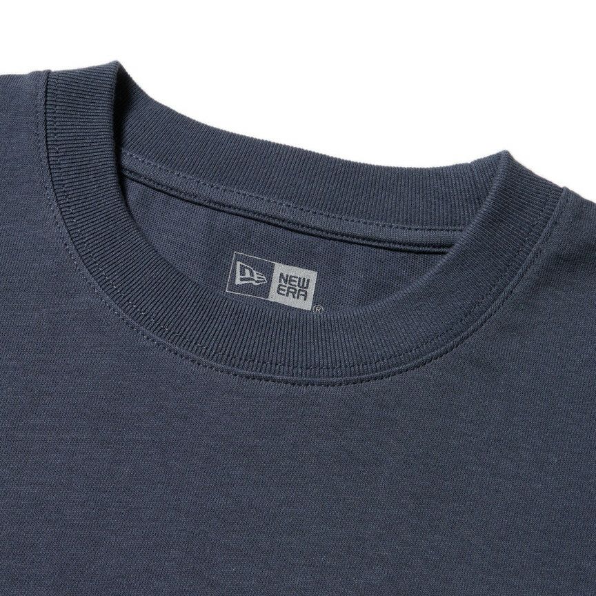 ニューエラのTシャツ