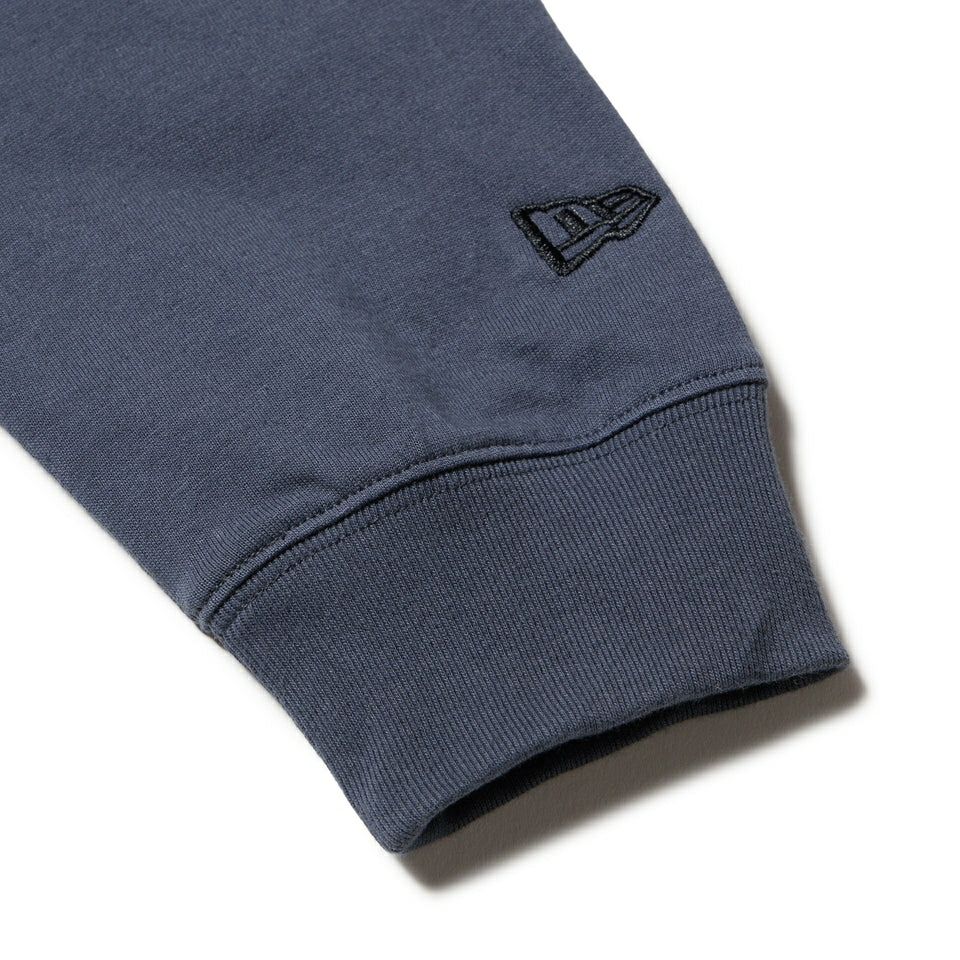 ニューエラのTシャツ