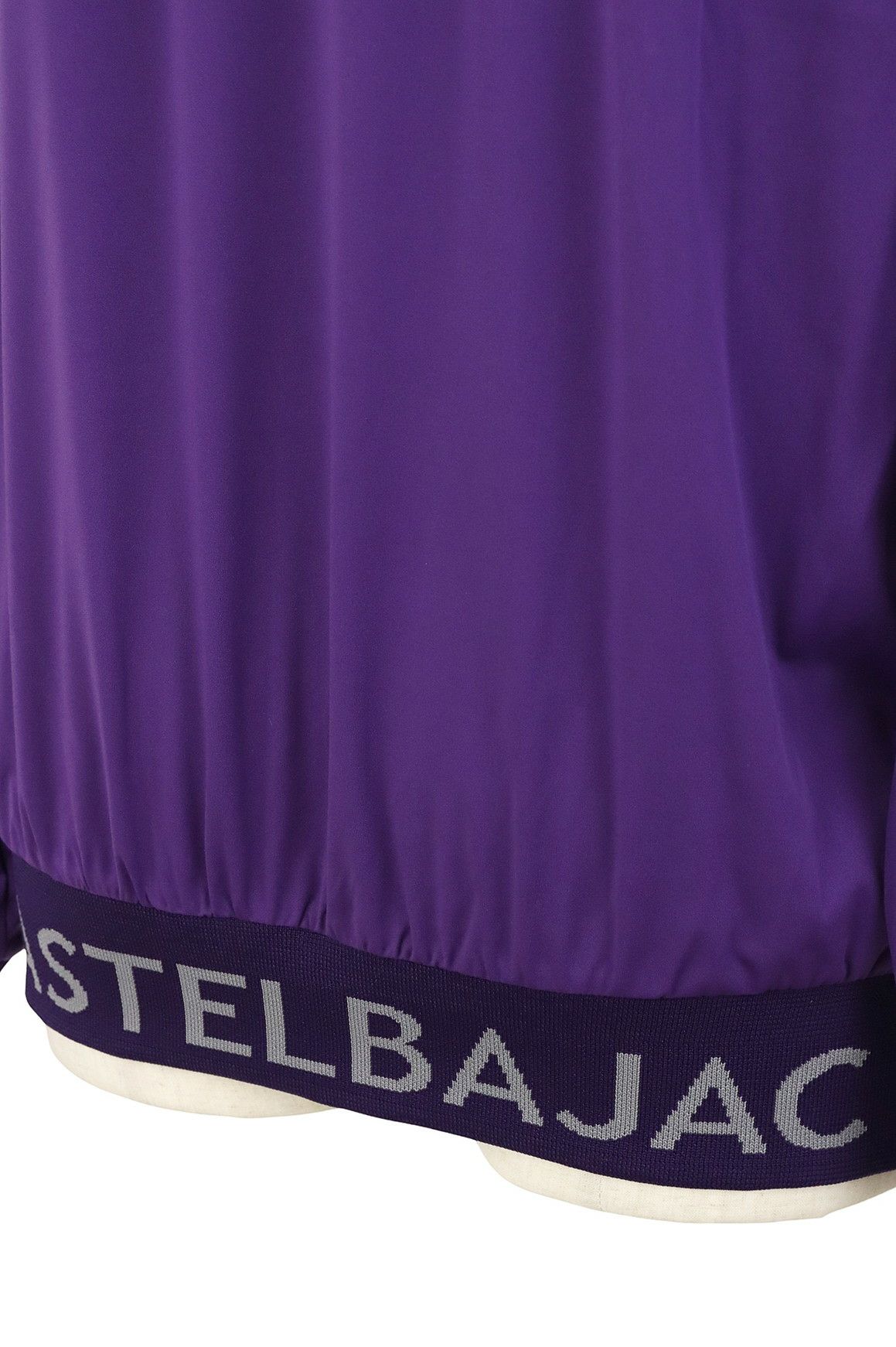 カステルバジャックスポーツのブルゾン