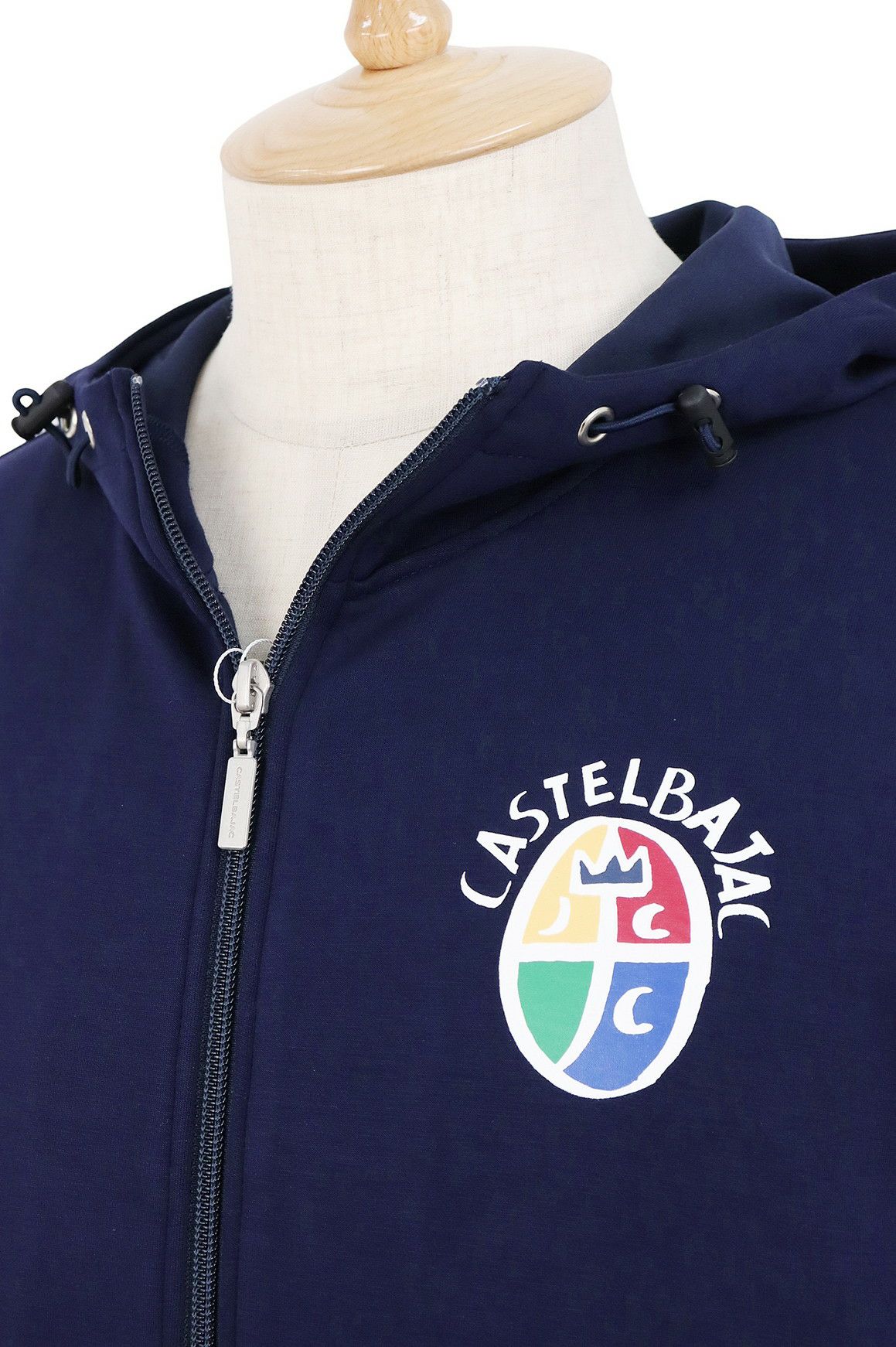 カステルバジャックのブルゾン