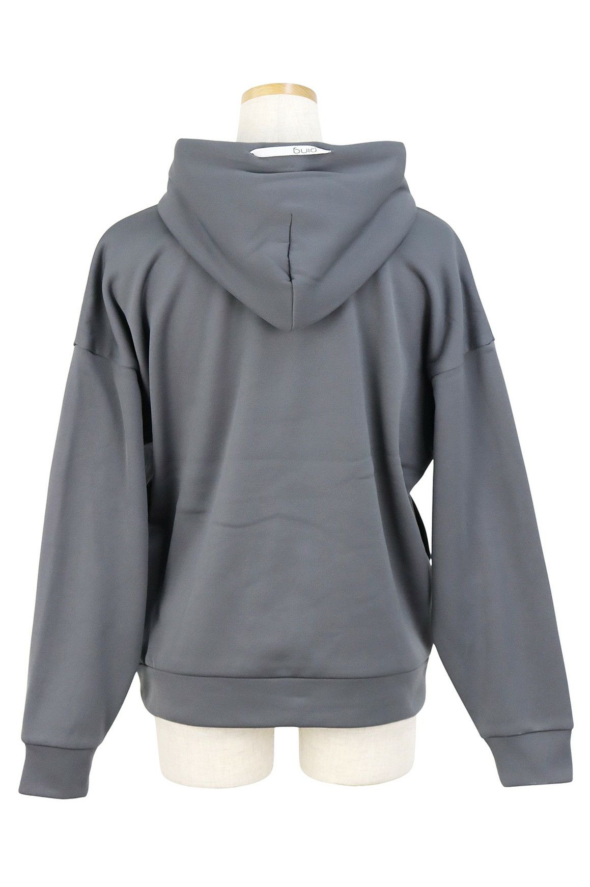 ピンのパーカー