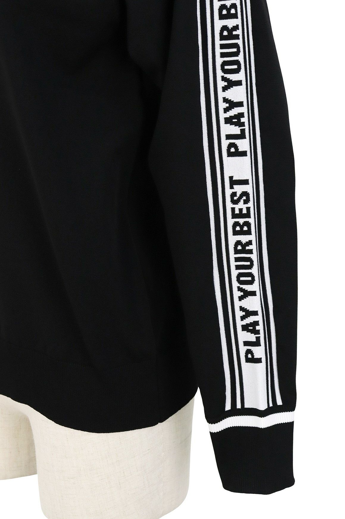 パーカーのセーター