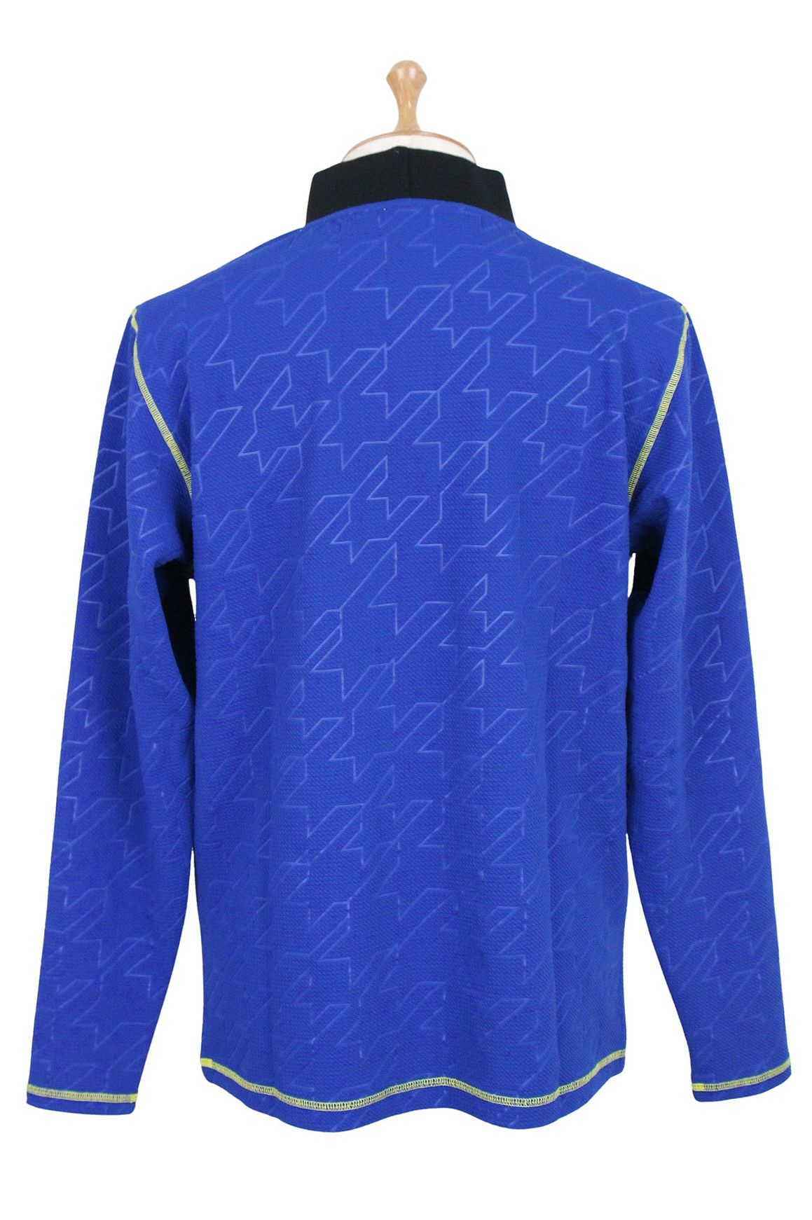 ラウドマウスゴルフのハイネックシャツ