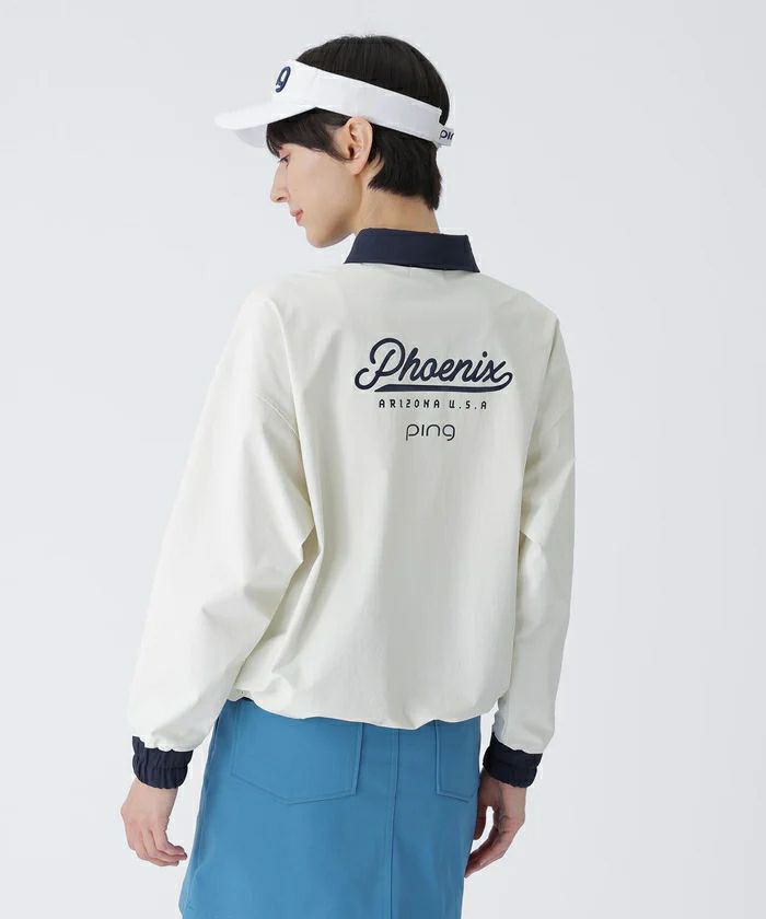 ピンのポロシャツ