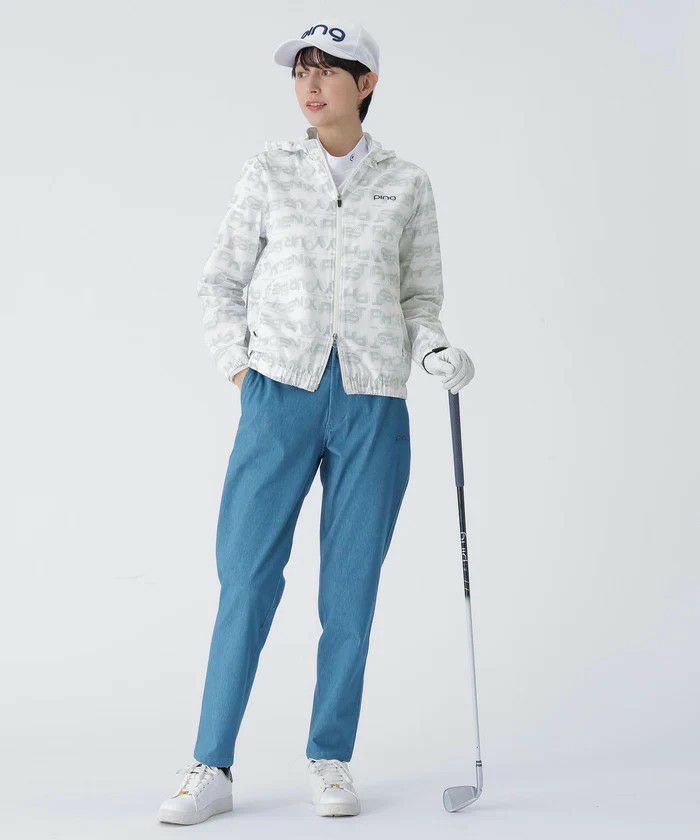 ピンのブルゾン