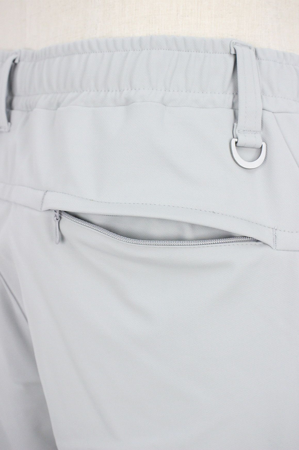 ラウドマウスゴルフ日本正規品日本規格のパンツ