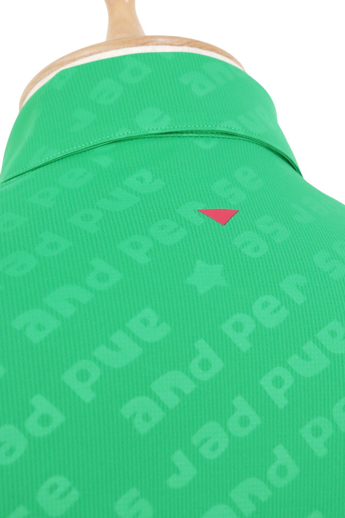 アンパスィのポロシャツ