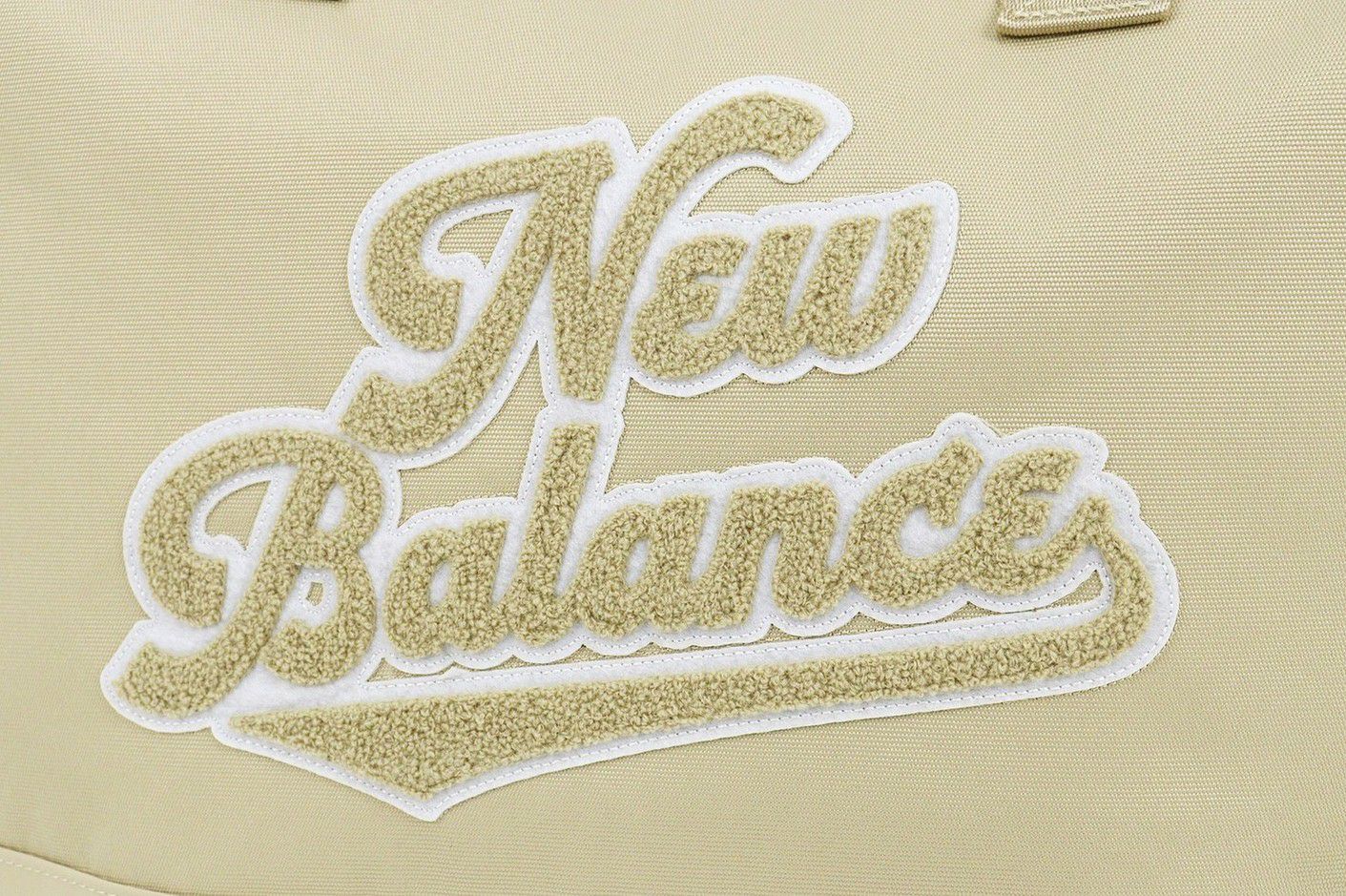 ニューバランスゴルフのトートバッグ