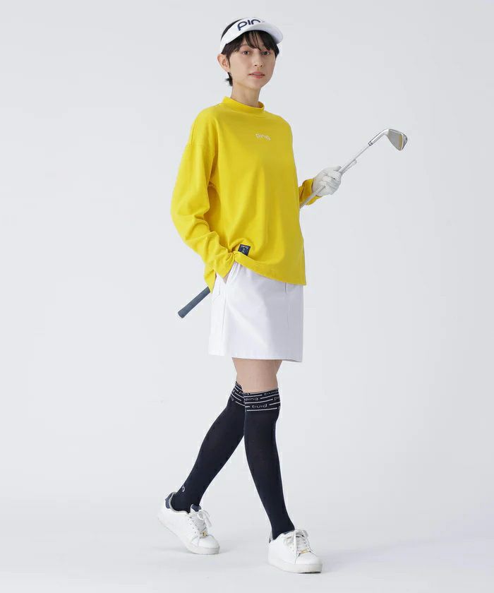 ピンのスカート