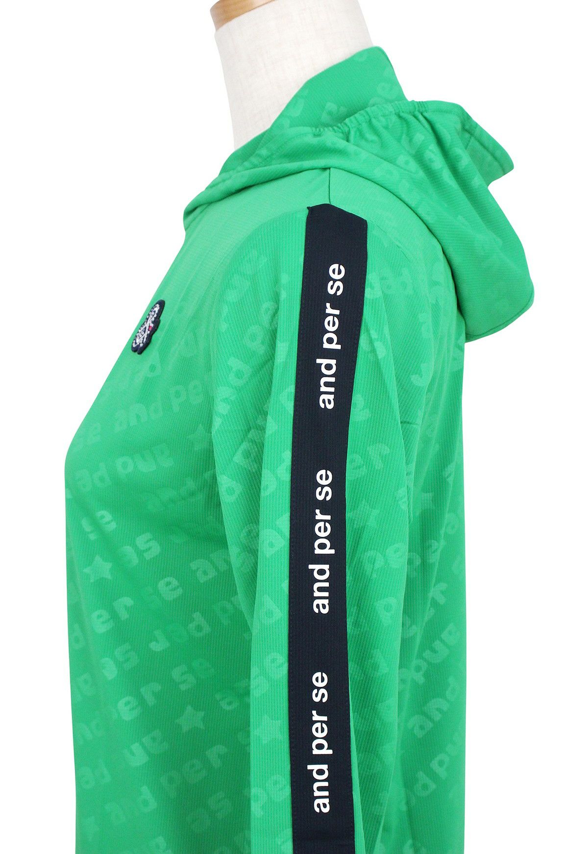 アンパスィのハイネックシャツ