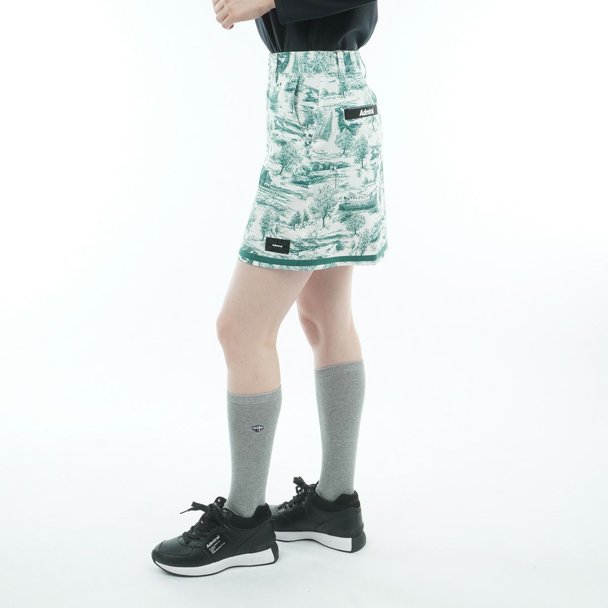 アドミラルゴルフのスカート