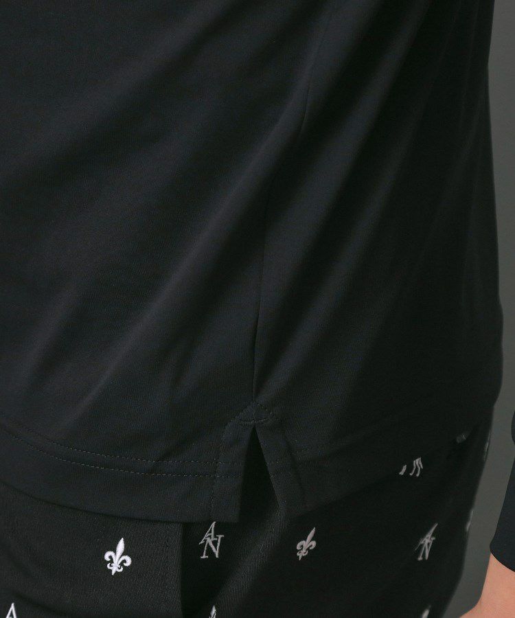 アダバットのハイネックシャツ