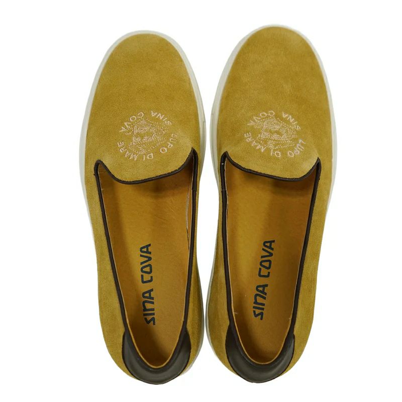 シナコバのカジュアルシューズ