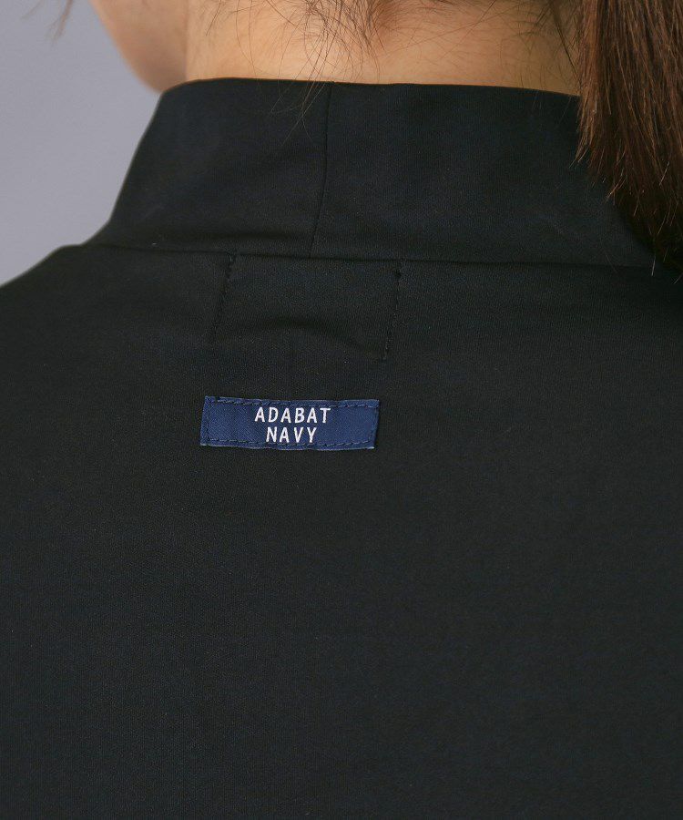 アダバットのインナーシャツ