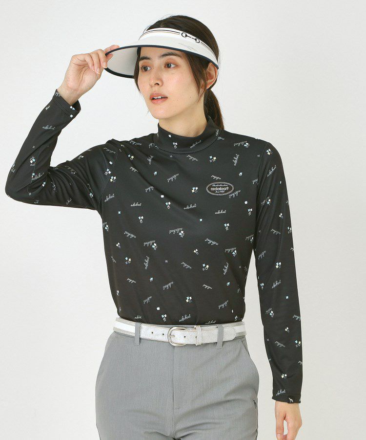 アダバットのハイネックシャツ