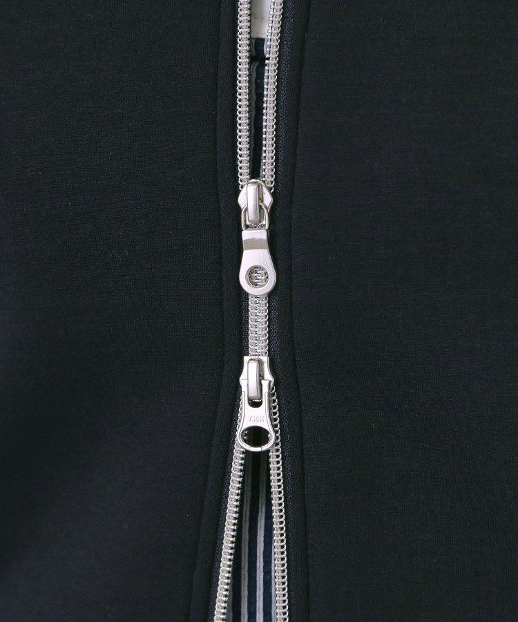 アダバットのブルゾン