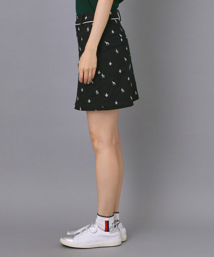 アダバットのスカート