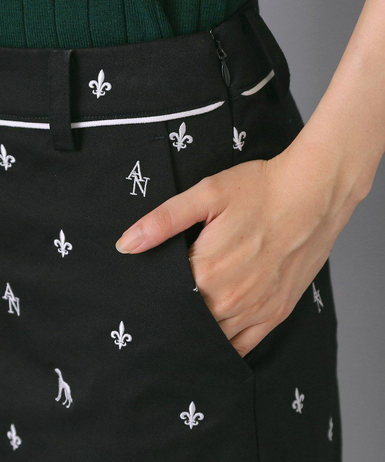 アダバットのスカート