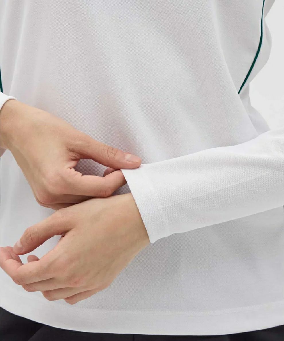 マンシングウエアのハイネックシャツ