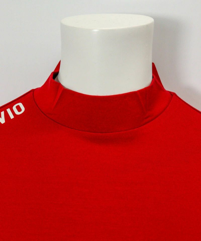 アルチビオのハイネックシャツ