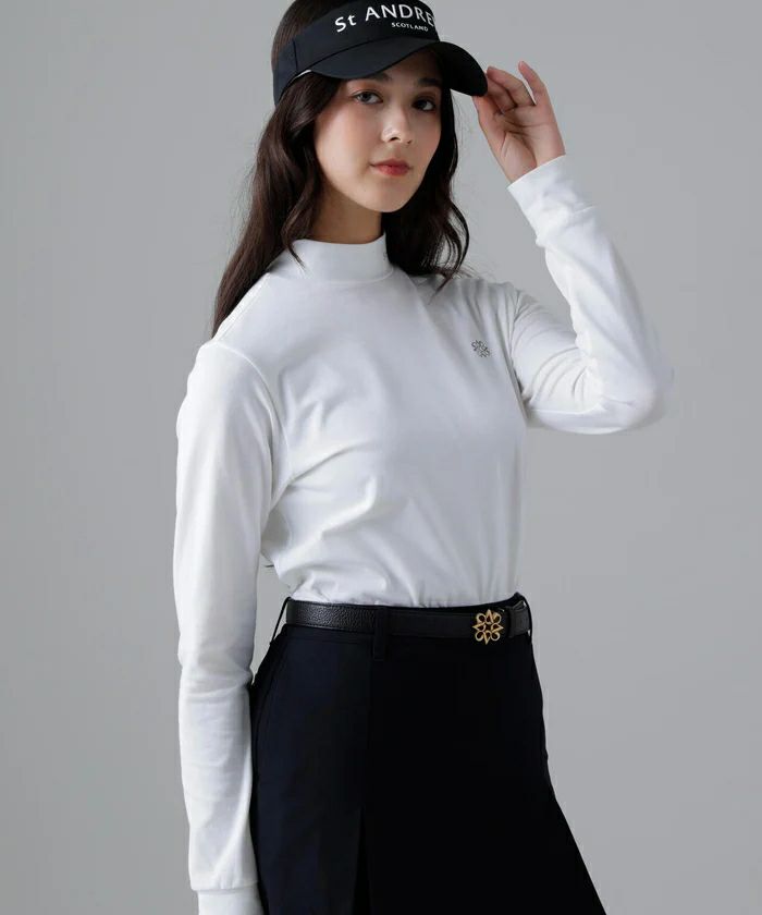 セントアンドリュースのハイネックシャツ