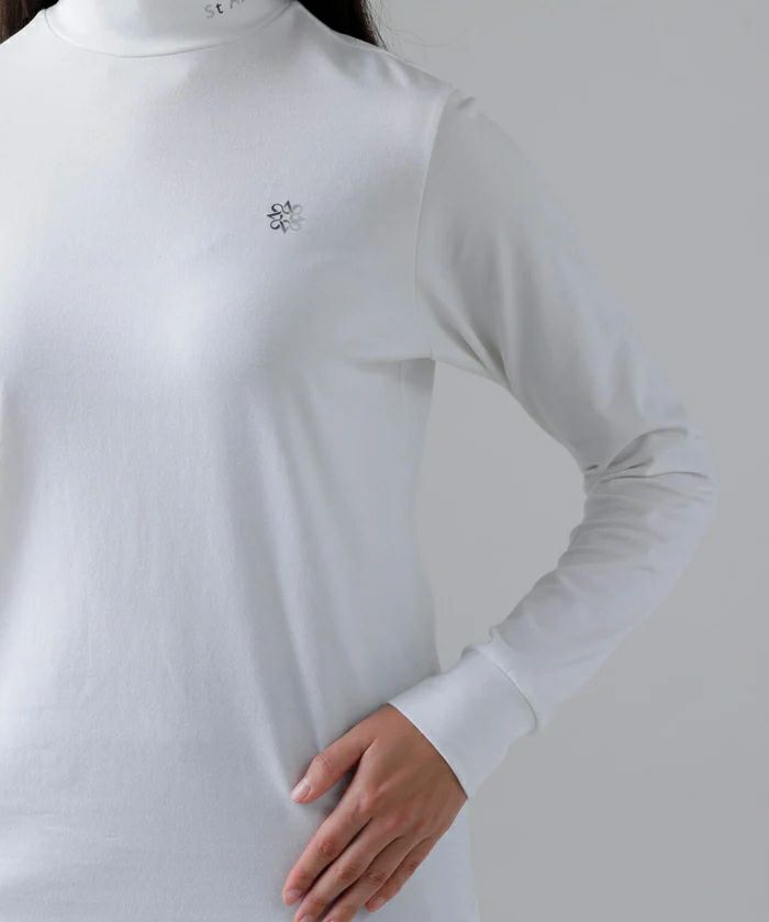 セントアンドリュースのハイネックシャツ