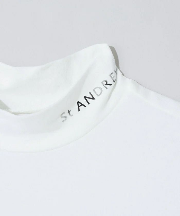 セントアンドリュースのハイネックシャツ