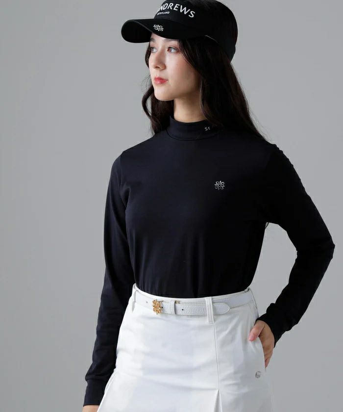 セントアンドリュースのハイネックシャツ