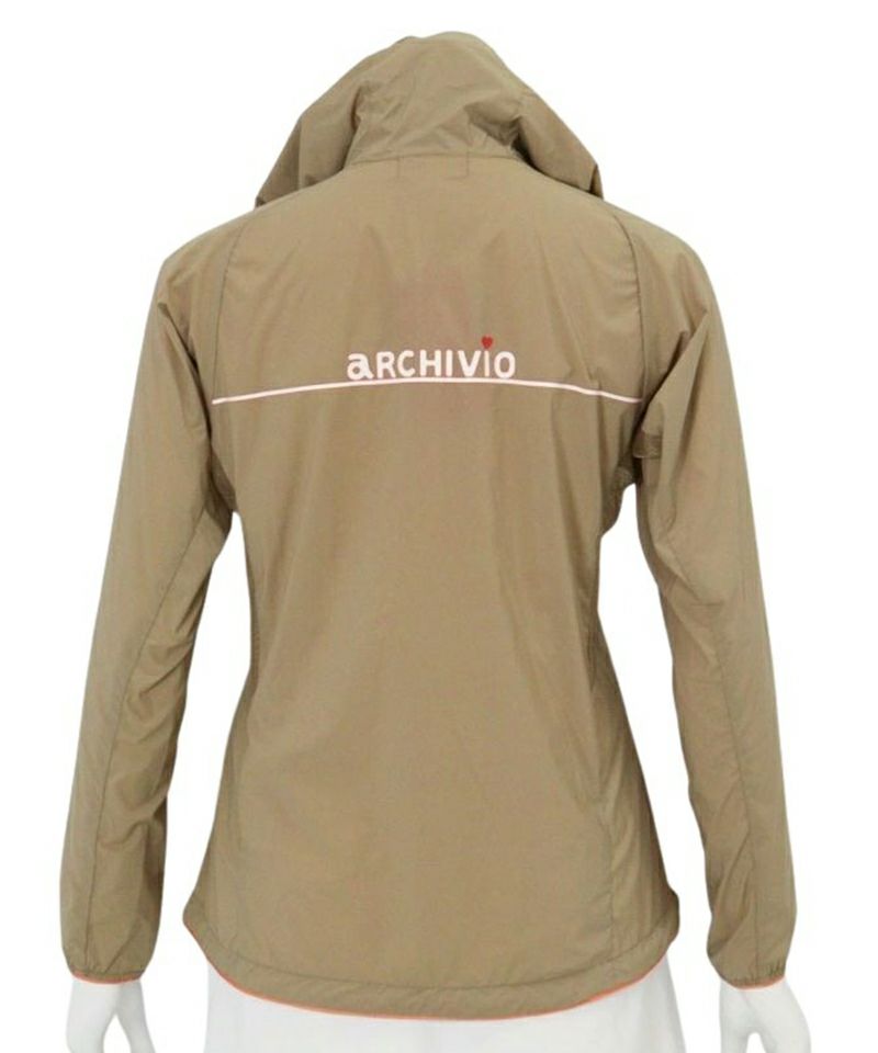 アルチビオのパーカー