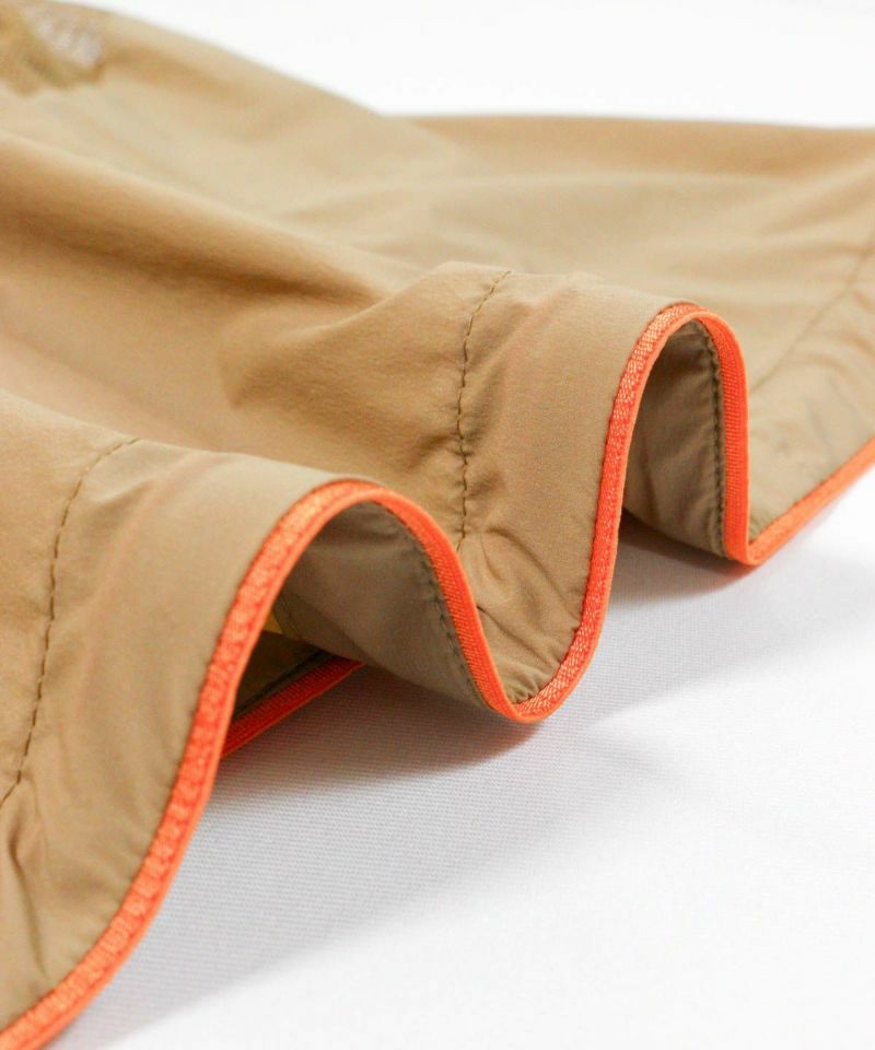 アルチビオのパーカー