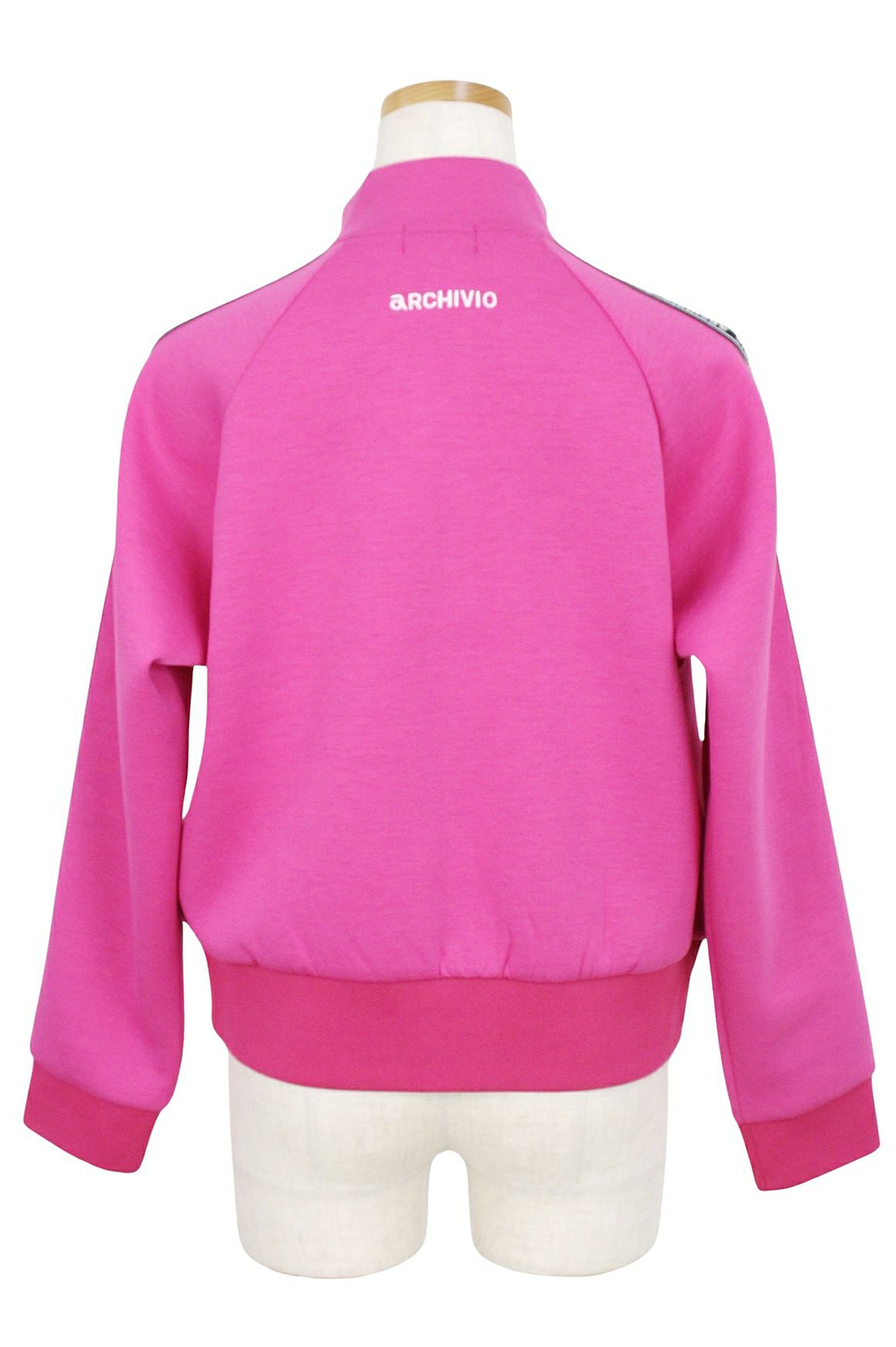 アルチビオのブルゾン