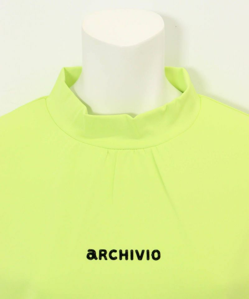 アルチビオのハイネックシャツ