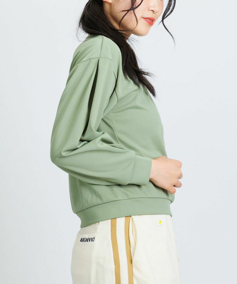 アルチビオのハイネックシャツ