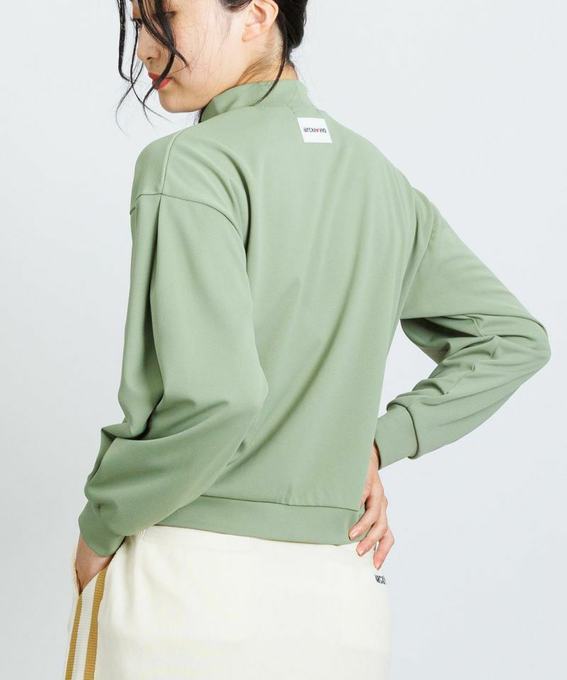 アルチビオのハイネックシャツ