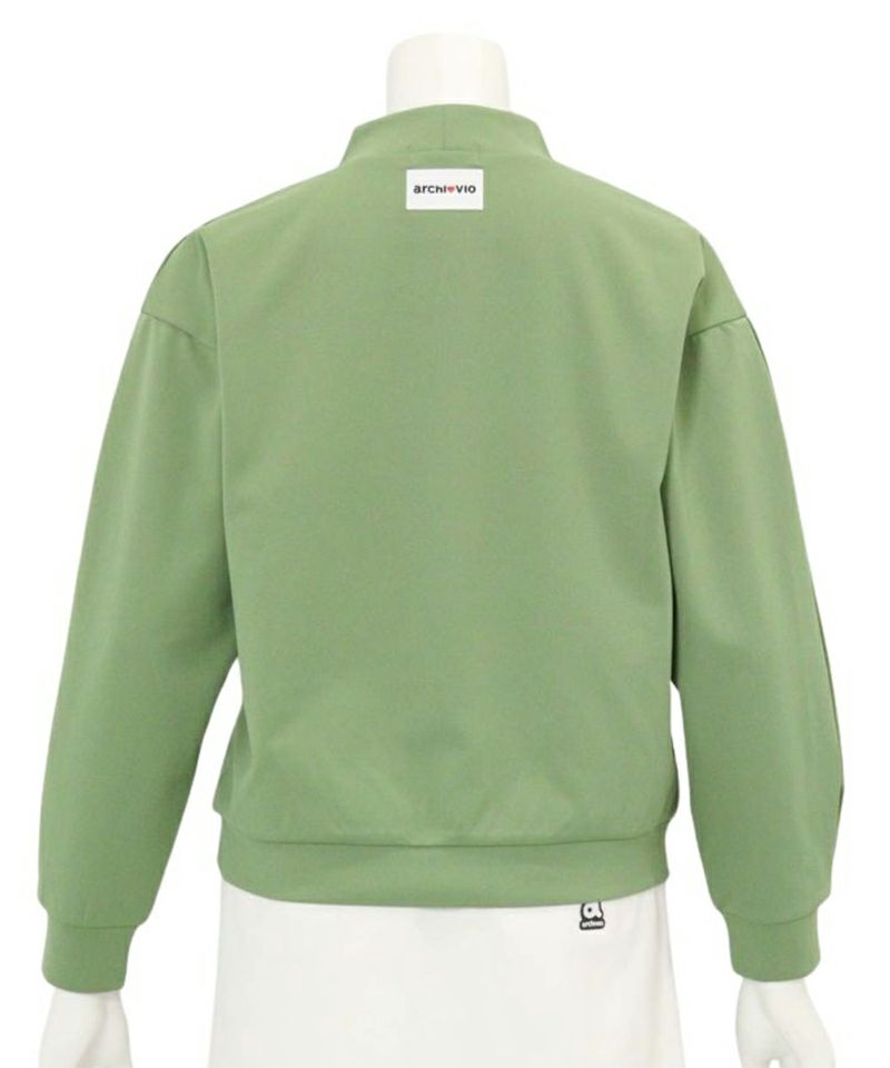 アルチビオのハイネックシャツ