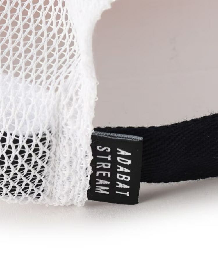 アダバットのキャップ