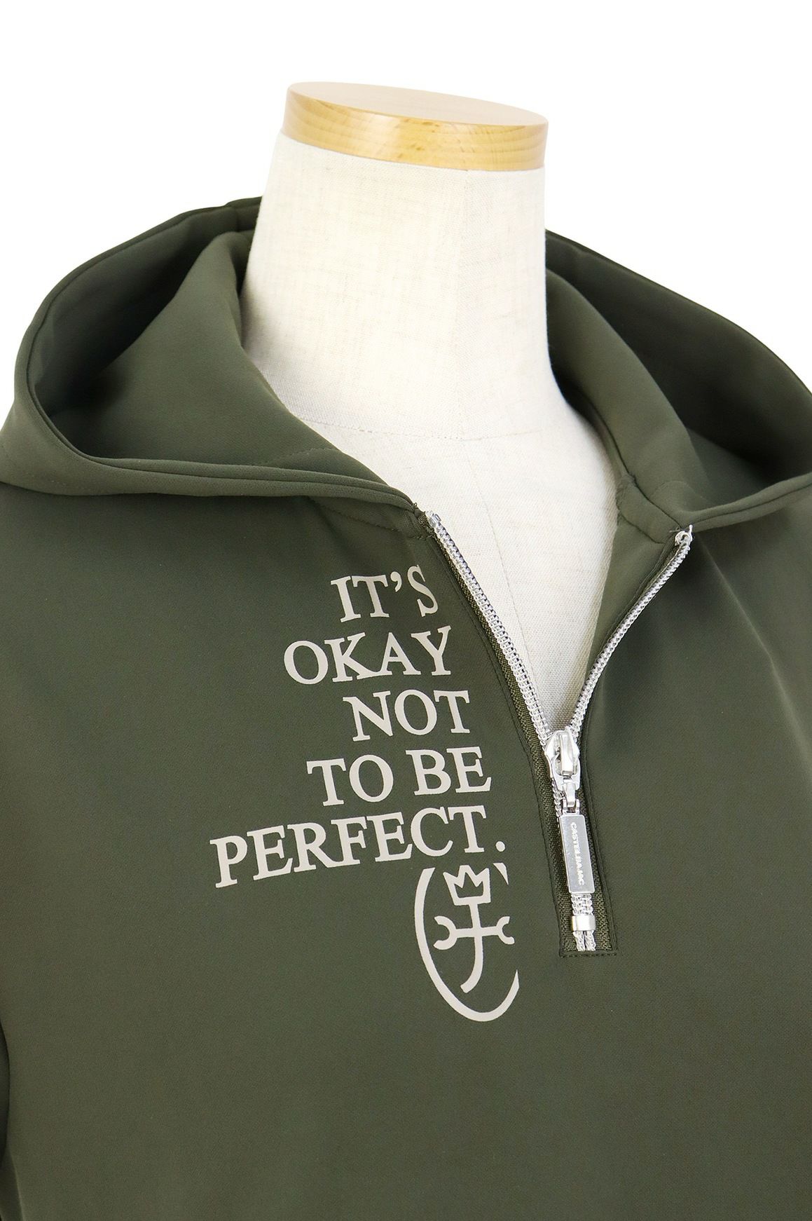 カステルバジャックスポーツブラックラインのトレーナー