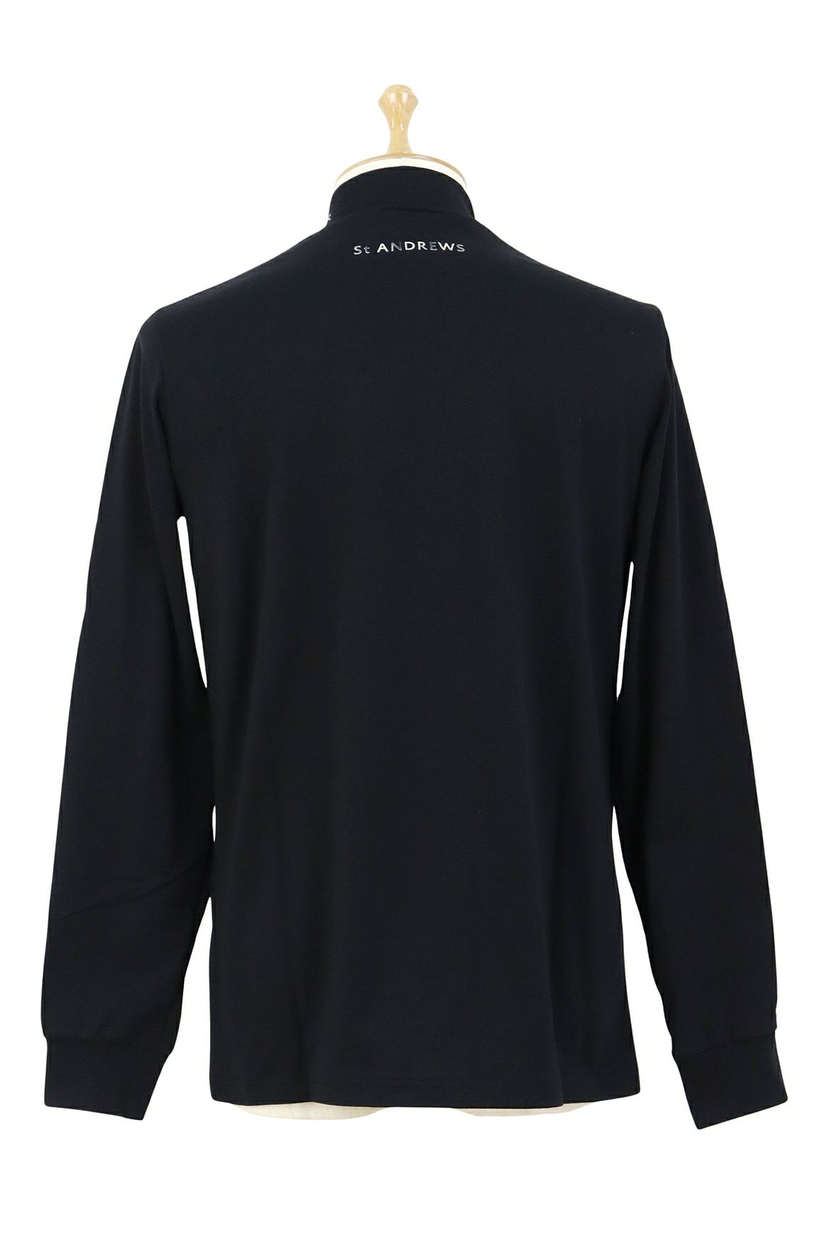 セントアンドリュースのハイネックシャツ