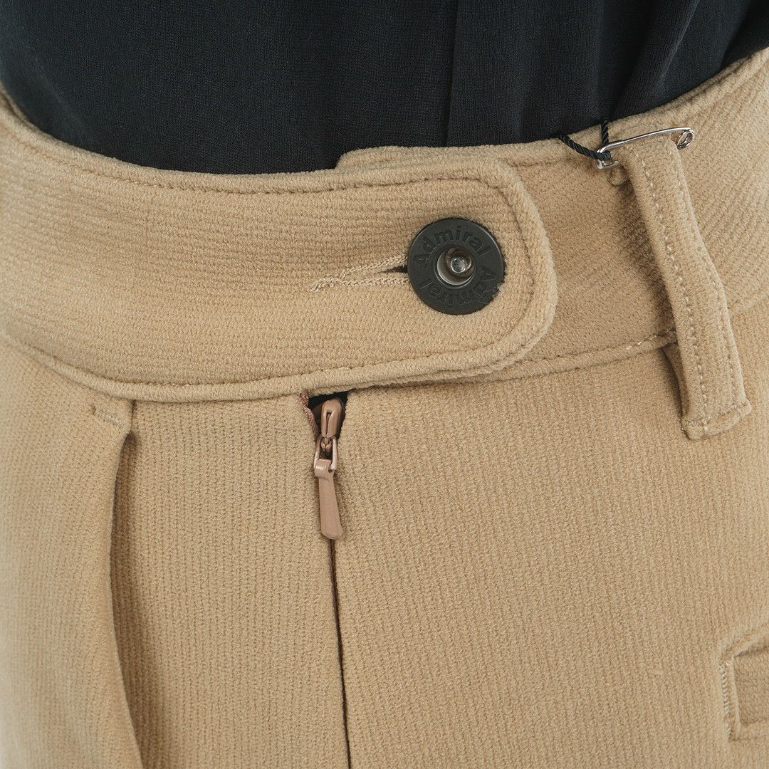 アドミラルゴルフのスカート