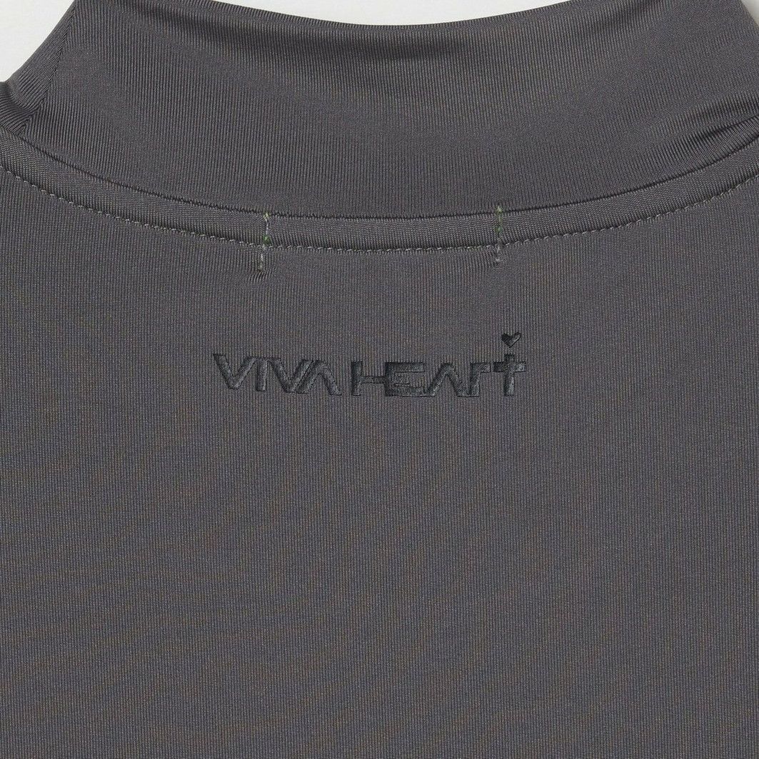 ビバハートのハイネックシャツ