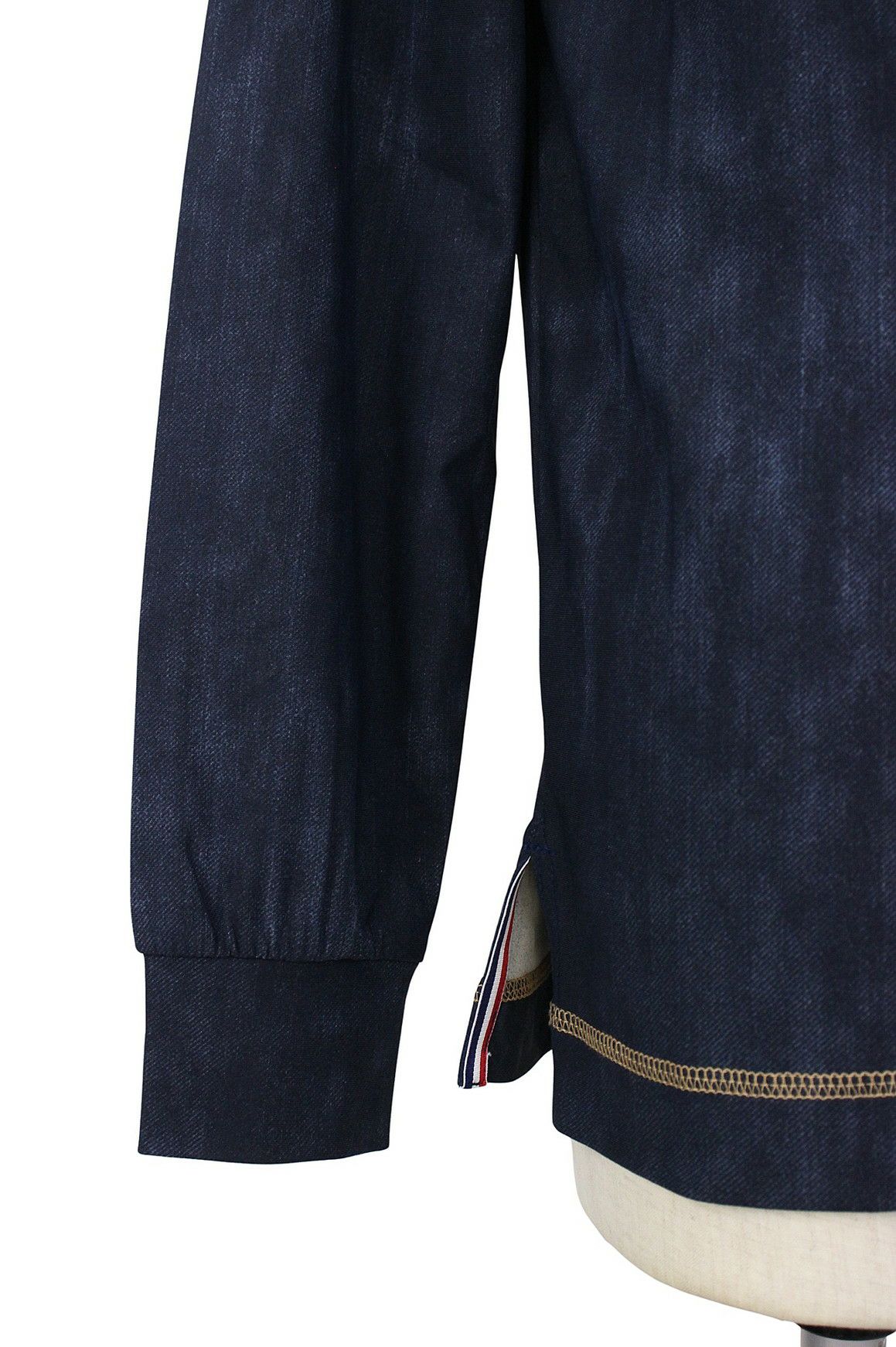 ラウラフェリーチェのTシャツ